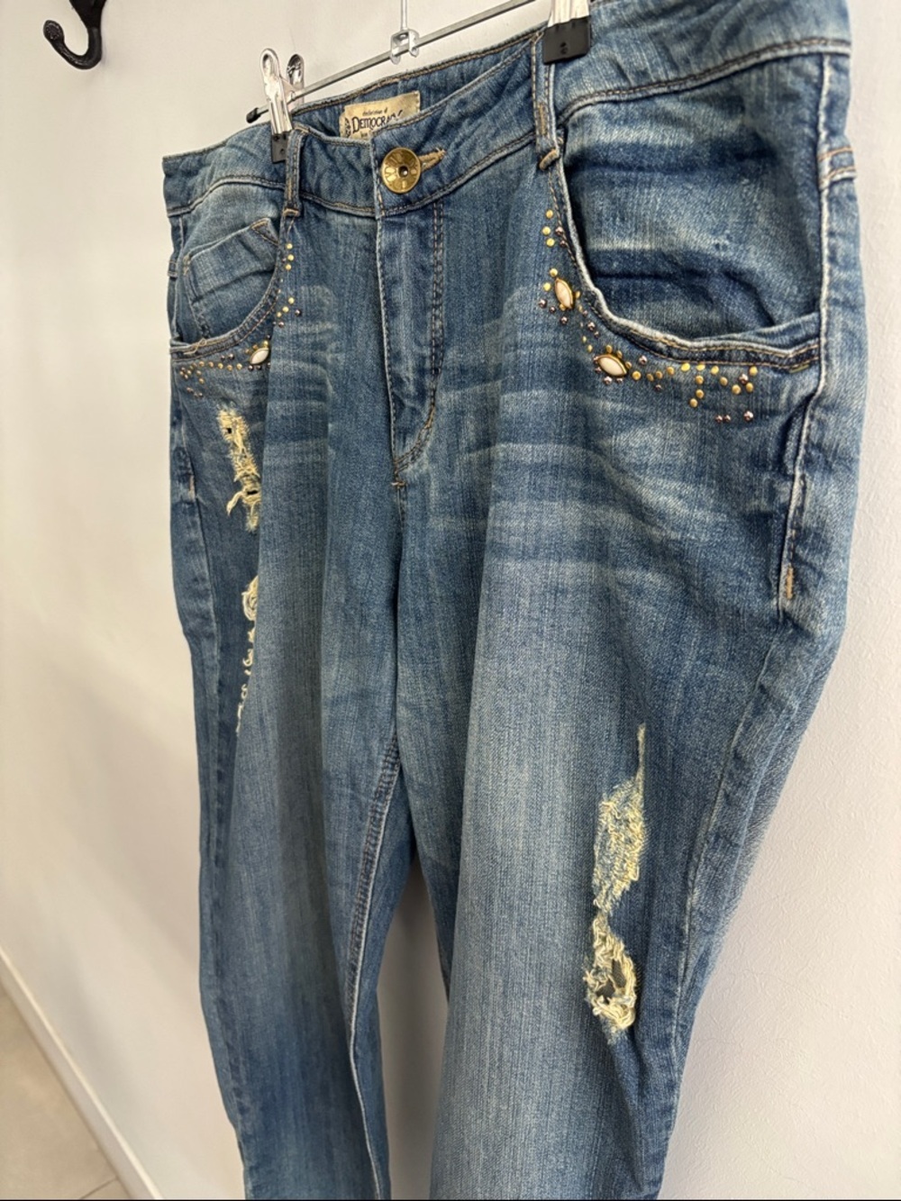 Democracy Straight-Leg Distressed Blue Jeans with Studded Pockets - Picture 4 of 6